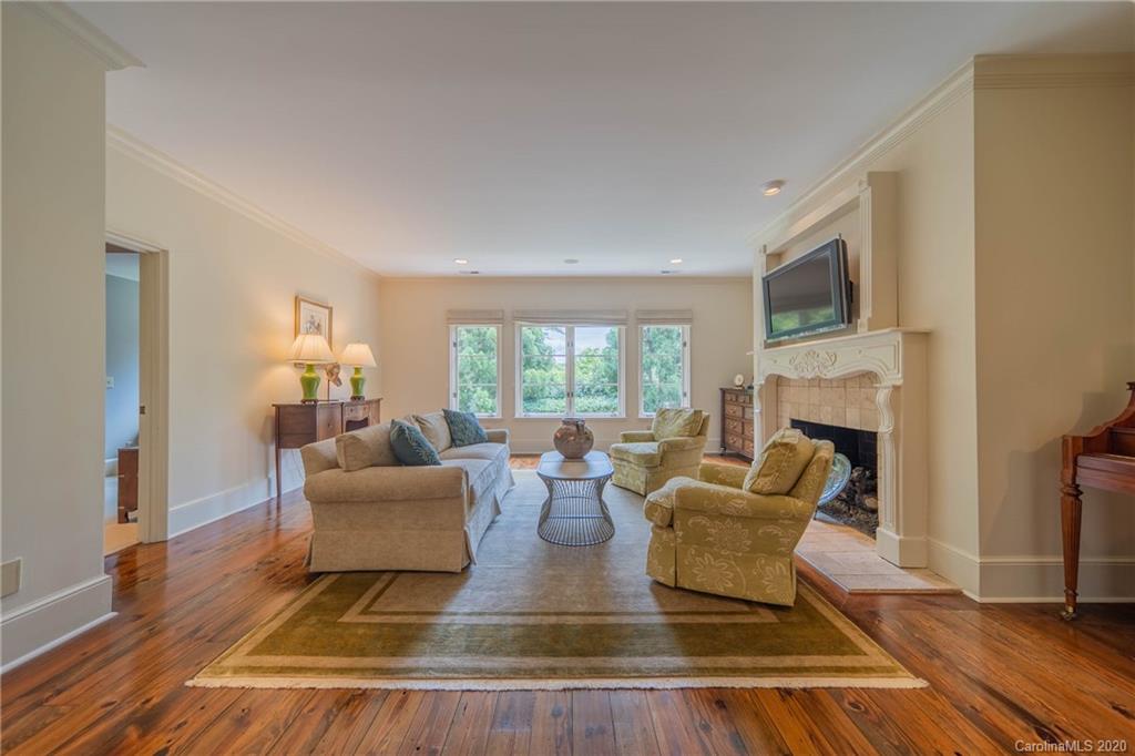 901 Colville Road Charlotte NC 28207