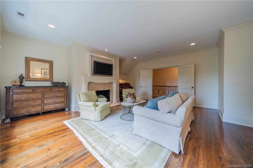 901 Colville Road Charlotte NC 28207