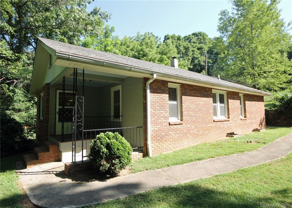 475 Luther Road Candler NC 28715