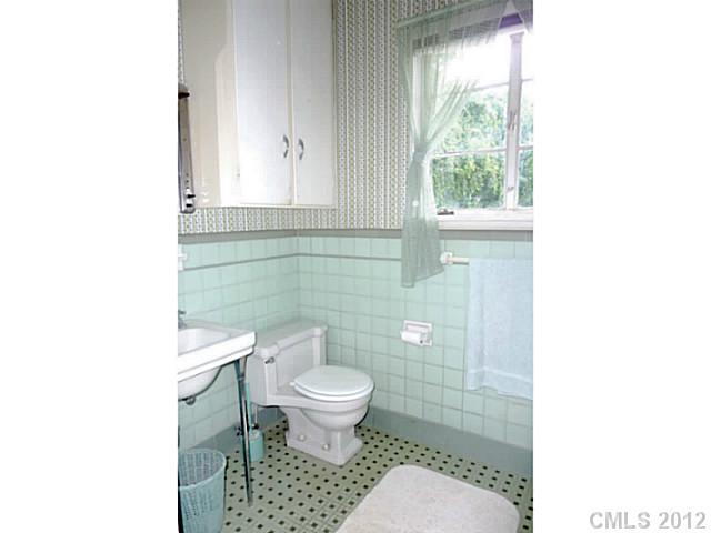 623 Llewellyn Place Charlotte NC 28207