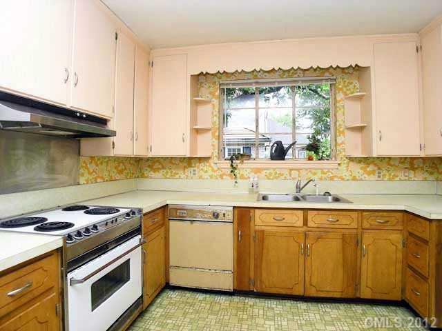 623 Llewellyn Place Charlotte NC 28207