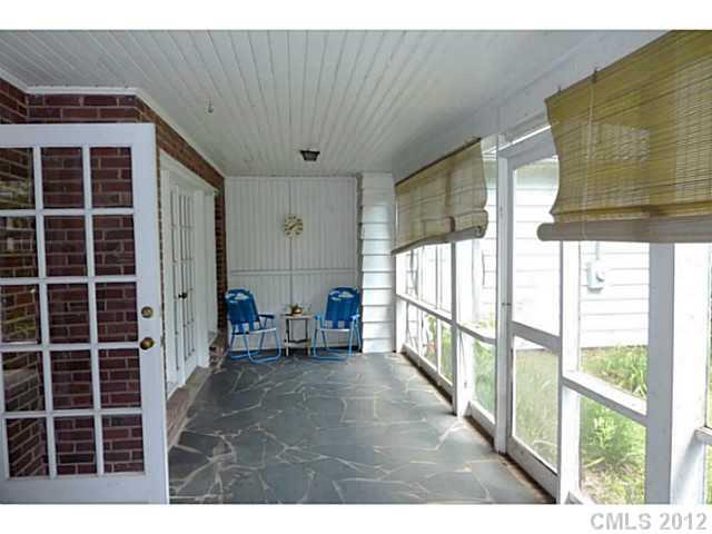 623 Llewellyn Place Charlotte NC 28207
