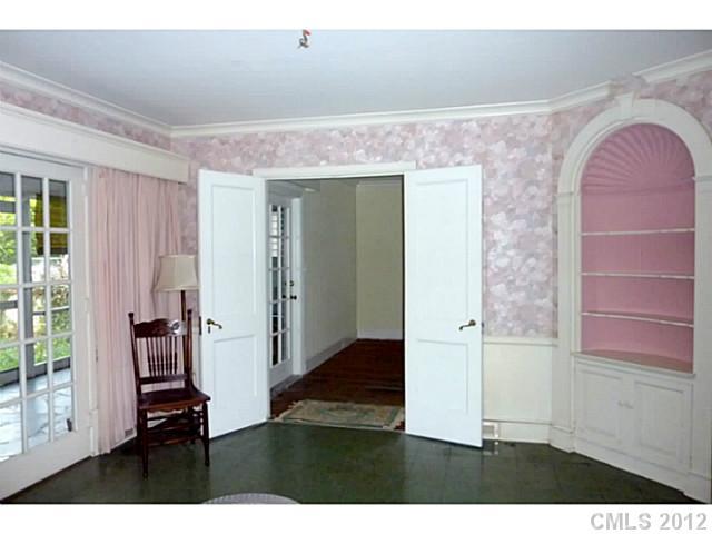 623 Llewellyn Place Charlotte NC 28207