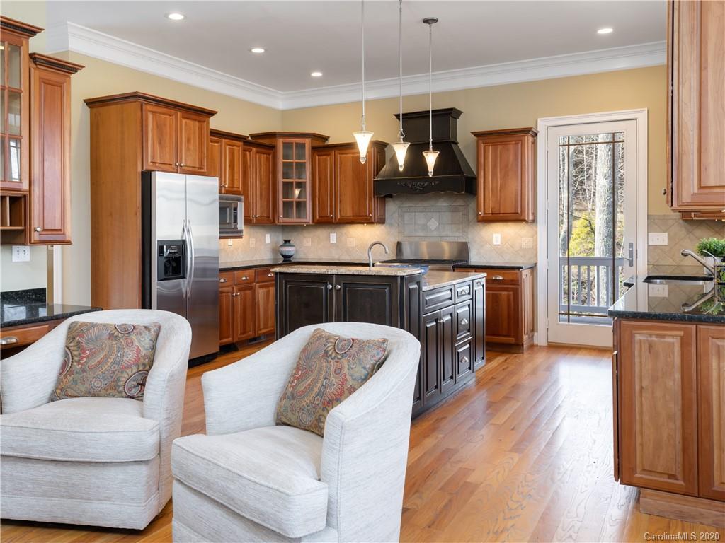 9 Greenmont Drive Asheville NC 28803