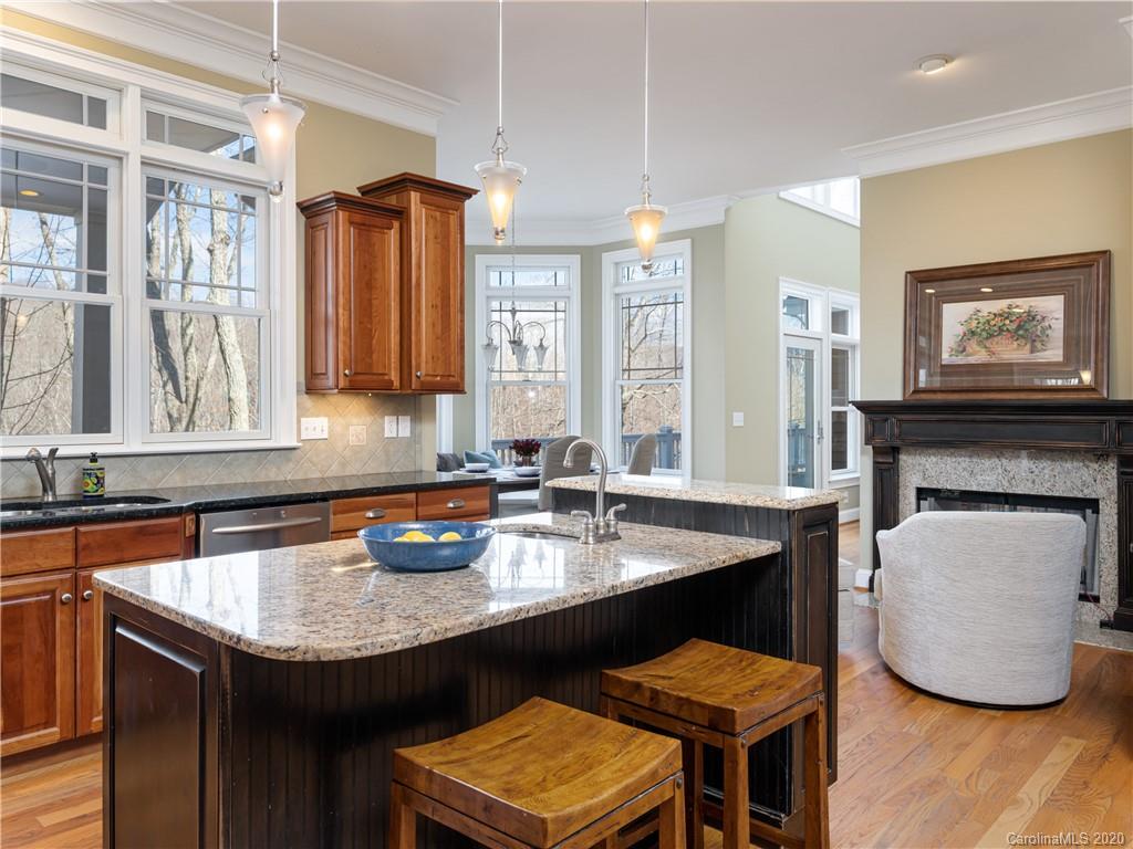 9 Greenmont Drive Asheville NC 28803