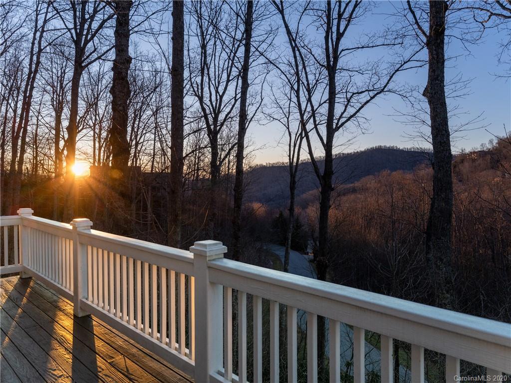 9 Greenmont Drive Asheville NC 28803