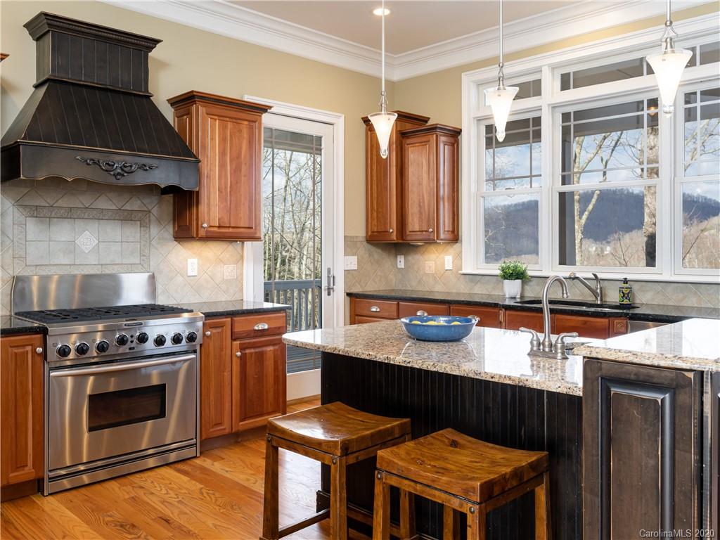 9 Greenmont Drive Asheville NC 28803