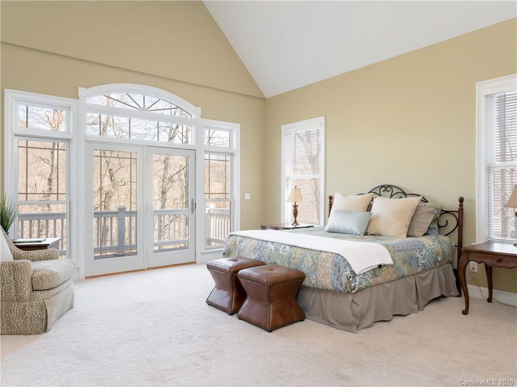 9 Greenmont Drive Asheville NC 28803