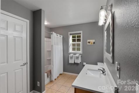 263 S Pinnacle Drive Burnsville NC 28714