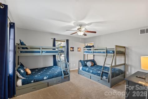 263 S Pinnacle Drive Burnsville NC 28714