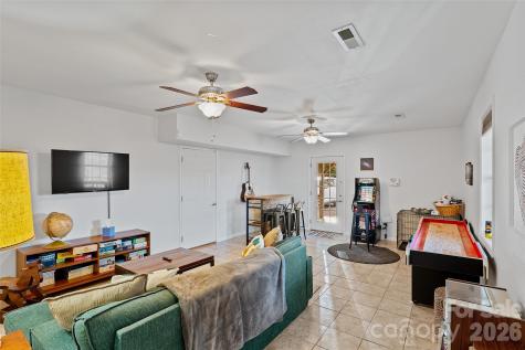 263 S Pinnacle Drive Burnsville NC 28714