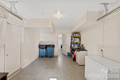 263 S Pinnacle Drive Burnsville NC 28714