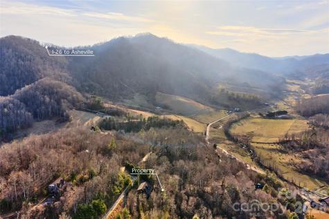 263 S Pinnacle Drive Burnsville NC 28714