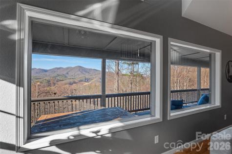 263 S Pinnacle Drive Burnsville NC 28714