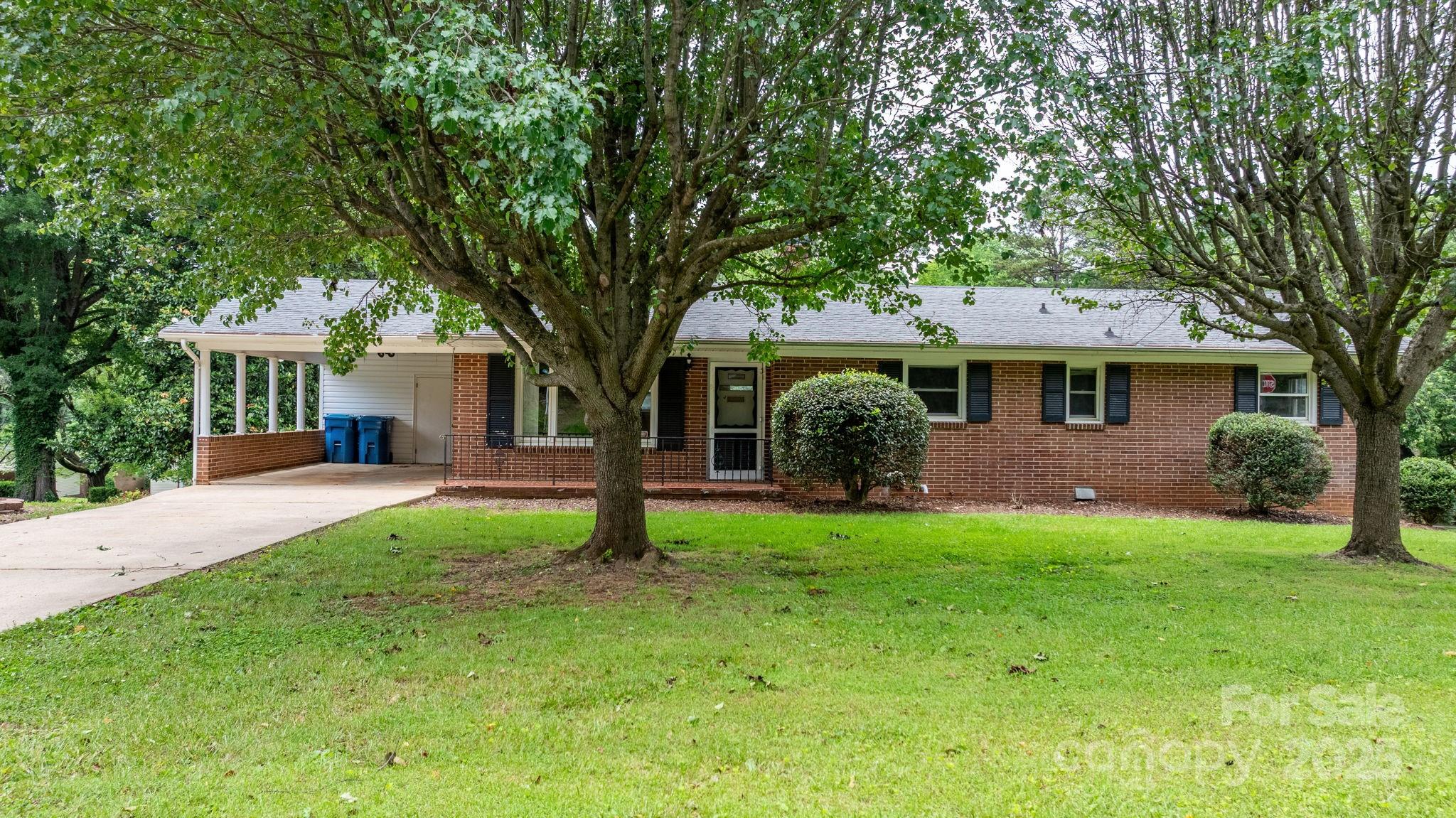 1753 28th Street NE Hickory NC 28601