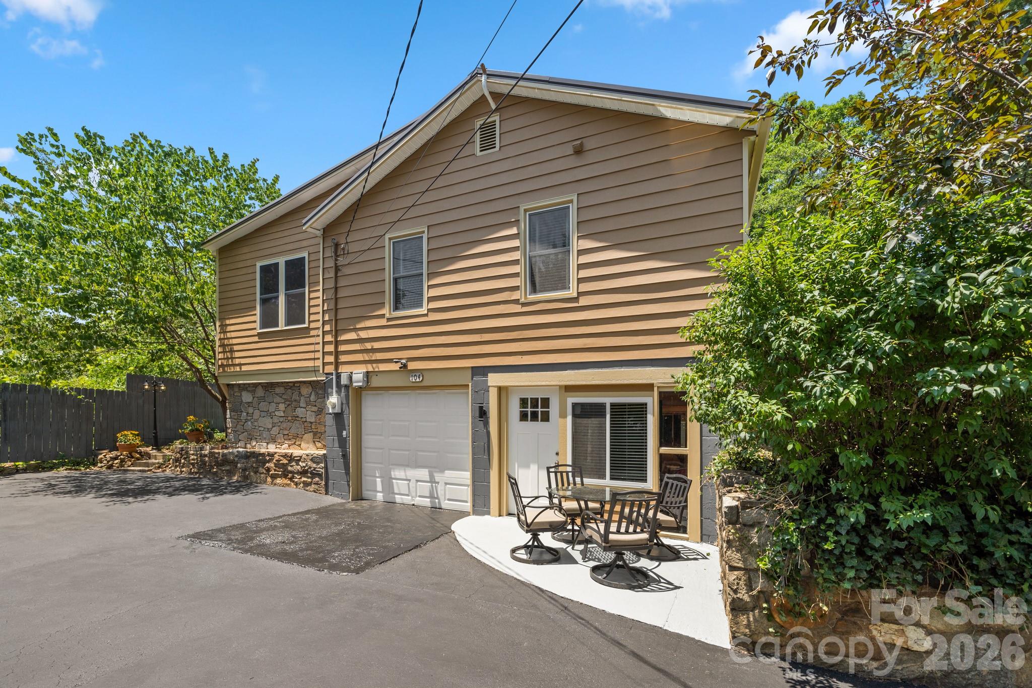 104 Maney Avenue Asheville NC 28804