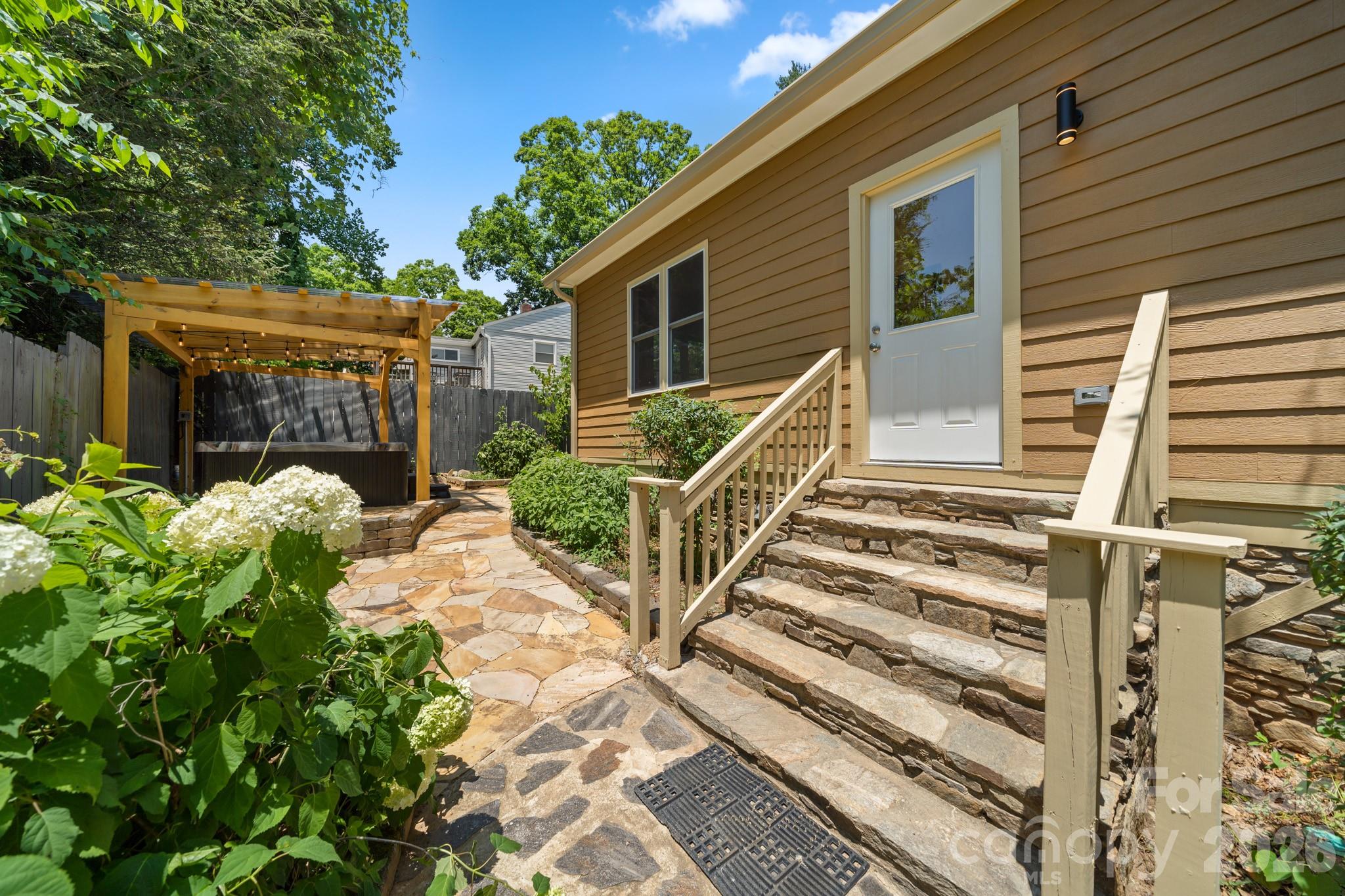 104 Maney Avenue Asheville NC 28804