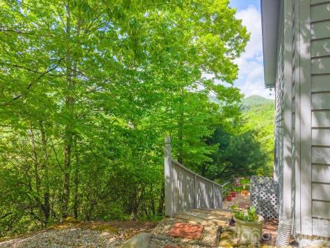 531 Reserve Road Franklin NC 28734
