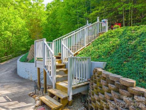 531 Reserve Road Franklin NC 28734