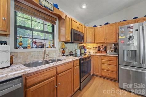 531 Reserve Road Franklin NC 28734