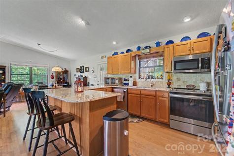 531 Reserve Road Franklin NC 28734