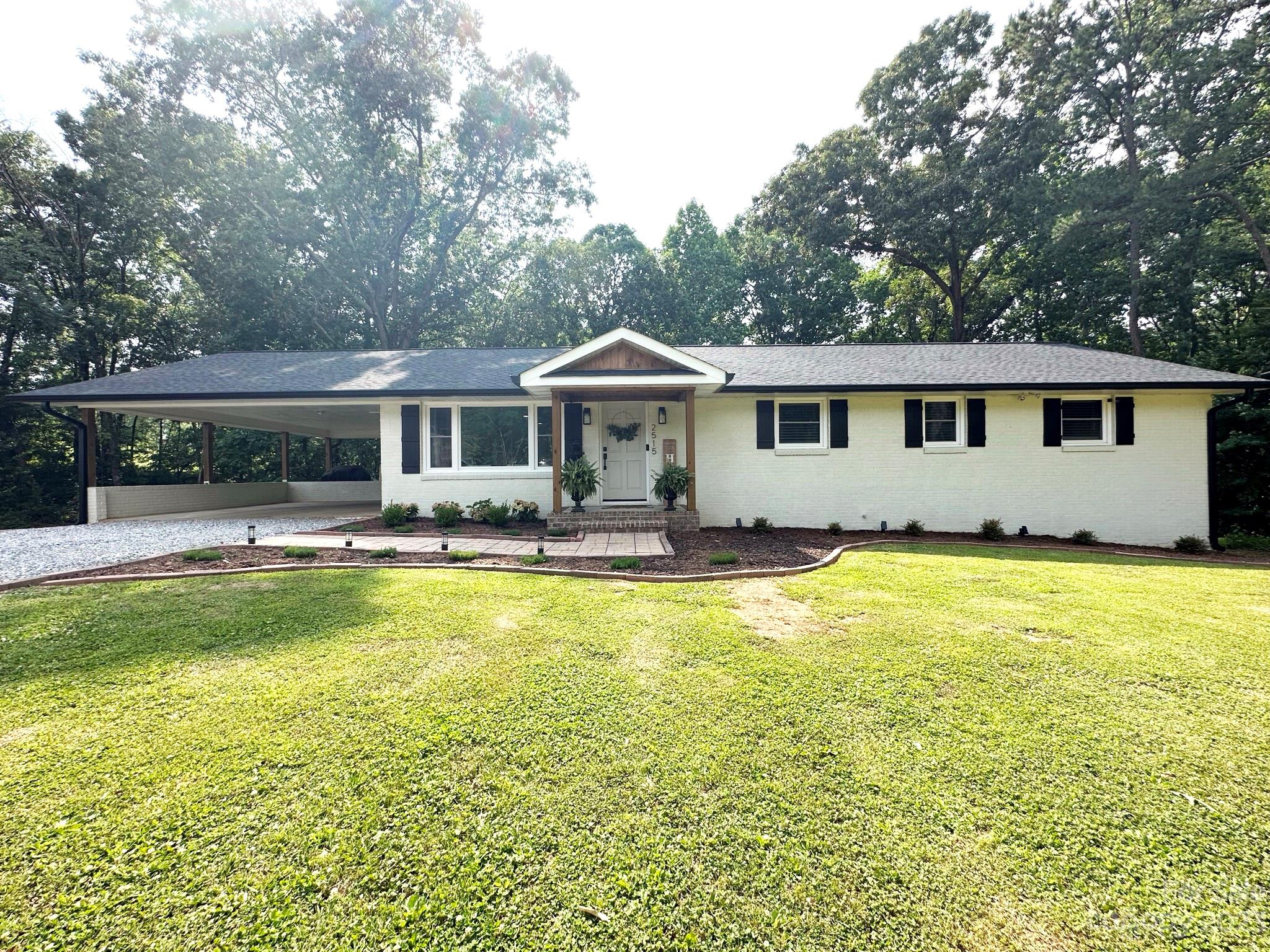 2515 10th Street Court NE Hickory NC 28601