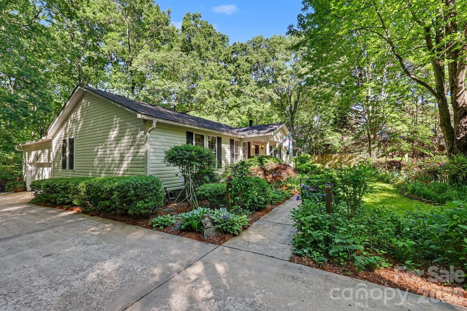 10112 Idlewild Road Matthews NC 28105