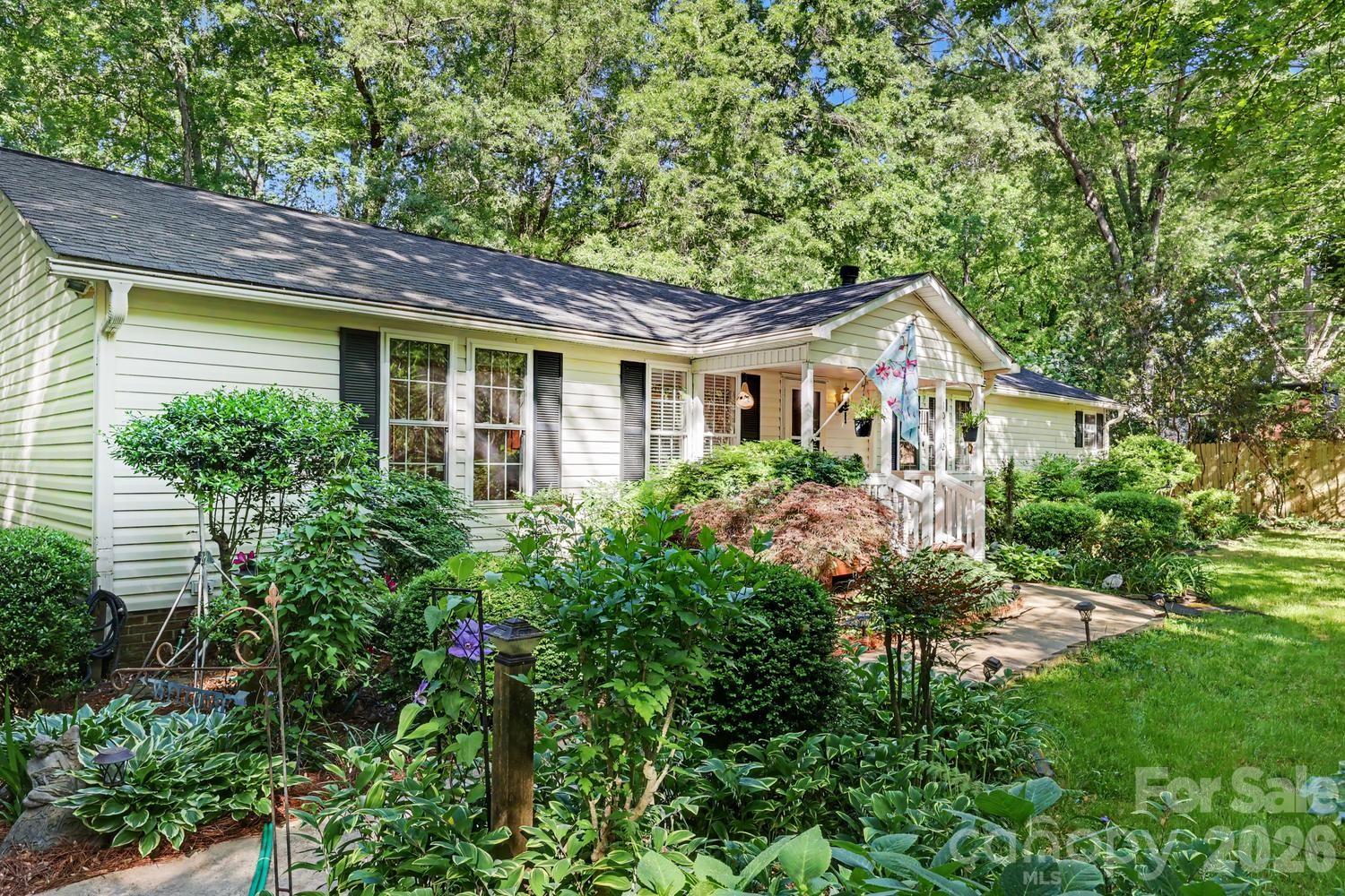 10112 Idlewild Road Matthews NC 28105