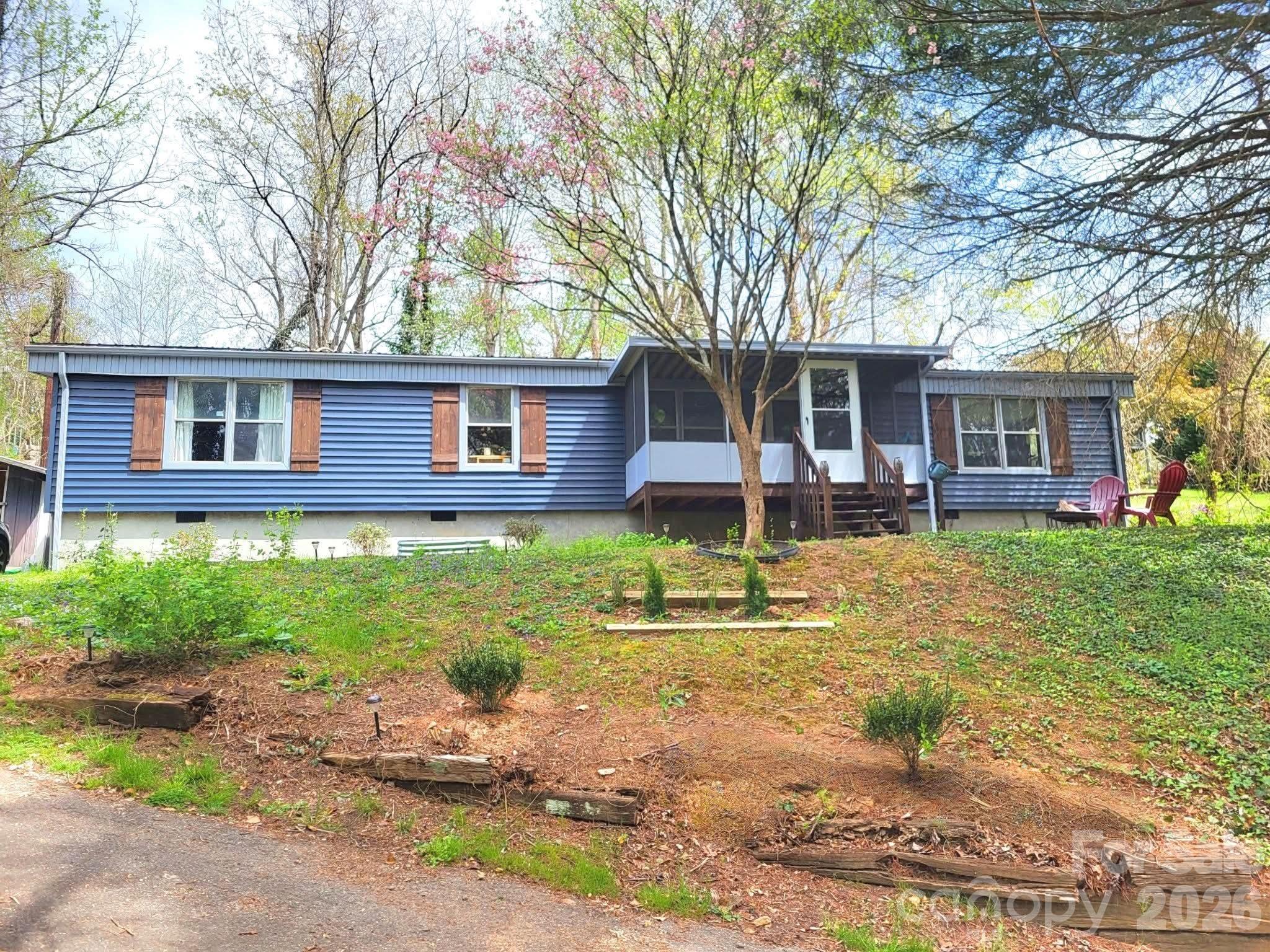 Woodfin NC, 41 W Skyland Circle