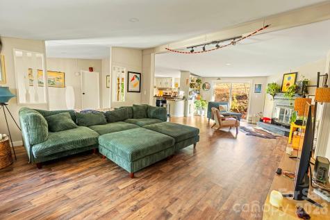 41 W Skyland Circle Woodfin NC 28804