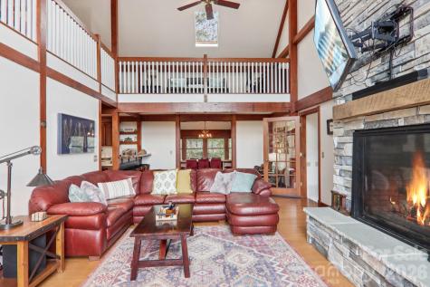 28 Nantahala Ridge Bryson City NC 28713