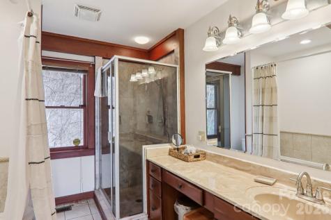28 Nantahala Ridge Bryson City NC 28713