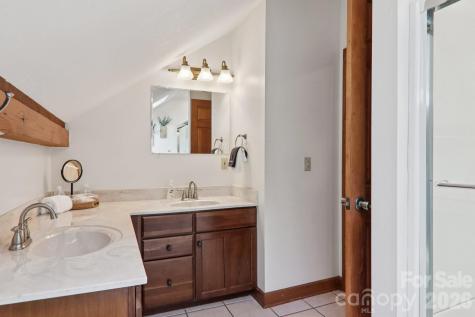 28 Nantahala Ridge Bryson City NC 28713