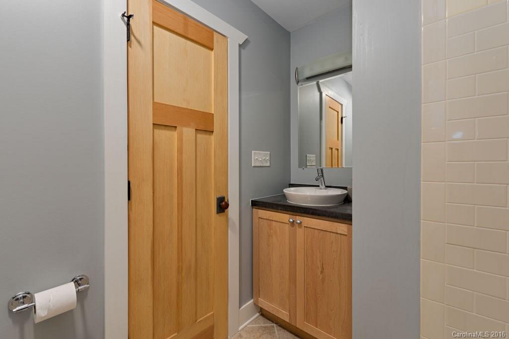 11 Reynolds Road Asheville NC 28806