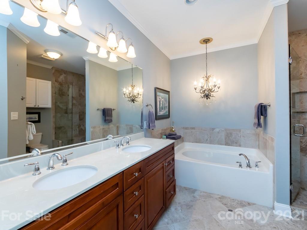 10710 Vicino Court Matthews NC 28105