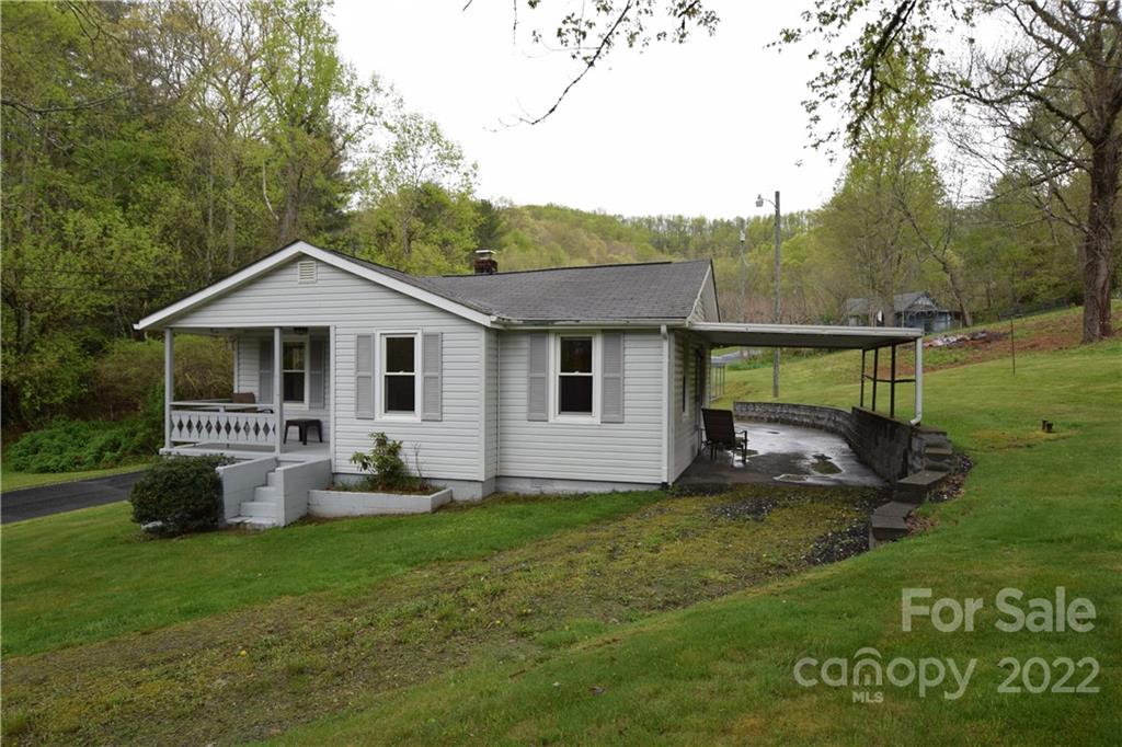 226 Jakes Branch Road Spruce Pine NC 28777