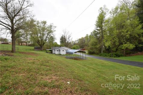 226 Jakes Branch Road Spruce Pine NC 28777
