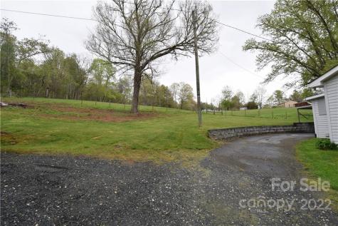 226 Jakes Branch Road Spruce Pine NC 28777