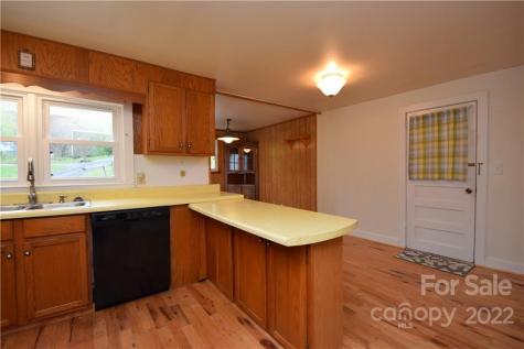 226 Jakes Branch Road Spruce Pine NC 28777