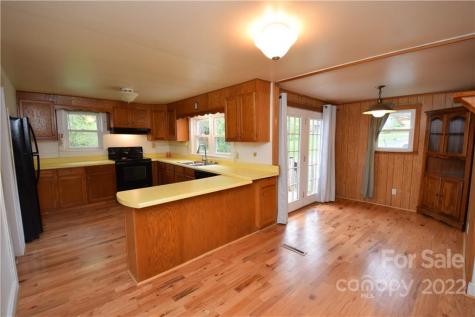 226 Jakes Branch Road Spruce Pine NC 28777