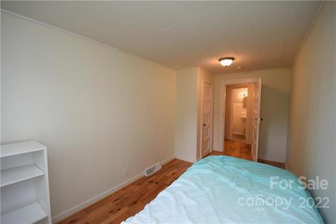 226 Jakes Branch Road Spruce Pine NC 28777