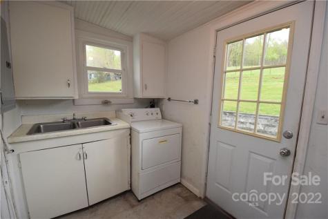 226 Jakes Branch Road Spruce Pine NC 28777