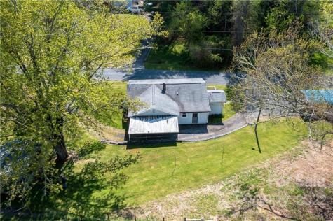 226 Jakes Branch Road Spruce Pine NC 28777