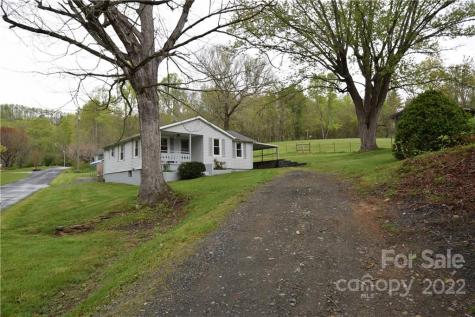 226 Jakes Branch Road Spruce Pine NC 28777