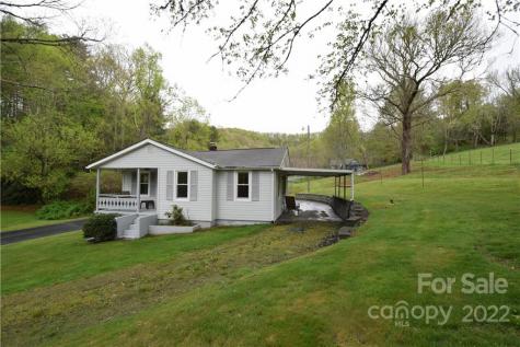226 Jakes Branch Road Spruce Pine NC 28777
