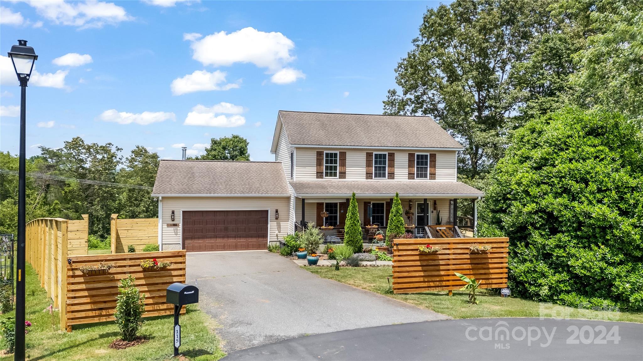 115 Knollway Court Asheville NC 28806