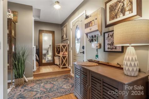 115 Knollway Court Asheville NC 28806