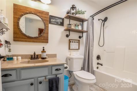 115 Knollway Court Asheville NC 28806