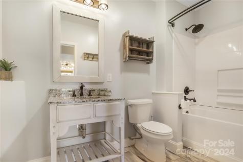 115 Knollway Court Asheville NC 28806