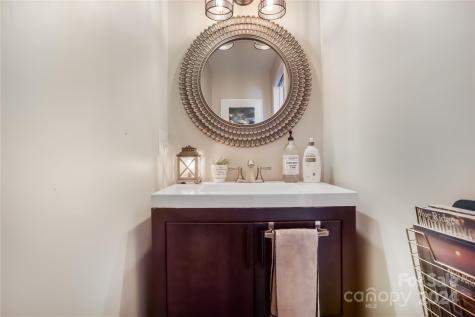 115 Knollway Court Asheville NC 28806